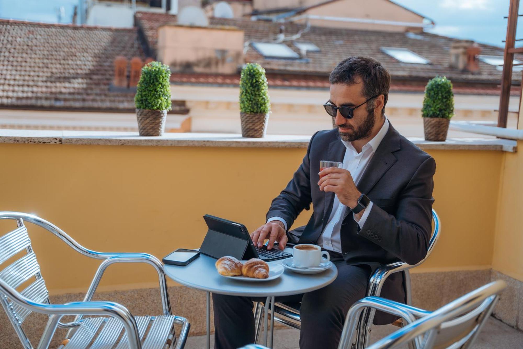Hotel Windrose Roma Ngoại thất bức ảnh