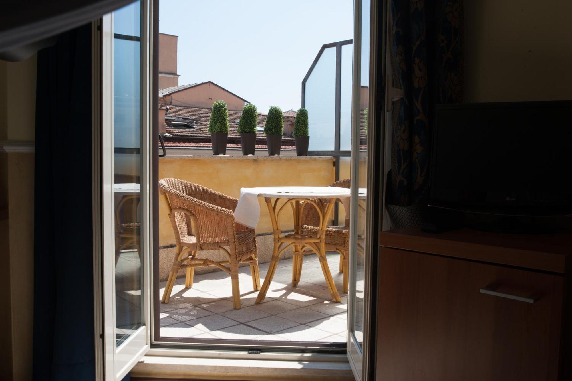 Hotel Windrose Roma Ngoại thất bức ảnh